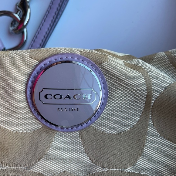 Coach Signature Bag Tan/Purple PREOWNED/USED .in great condition. - Picture 3 of 3
